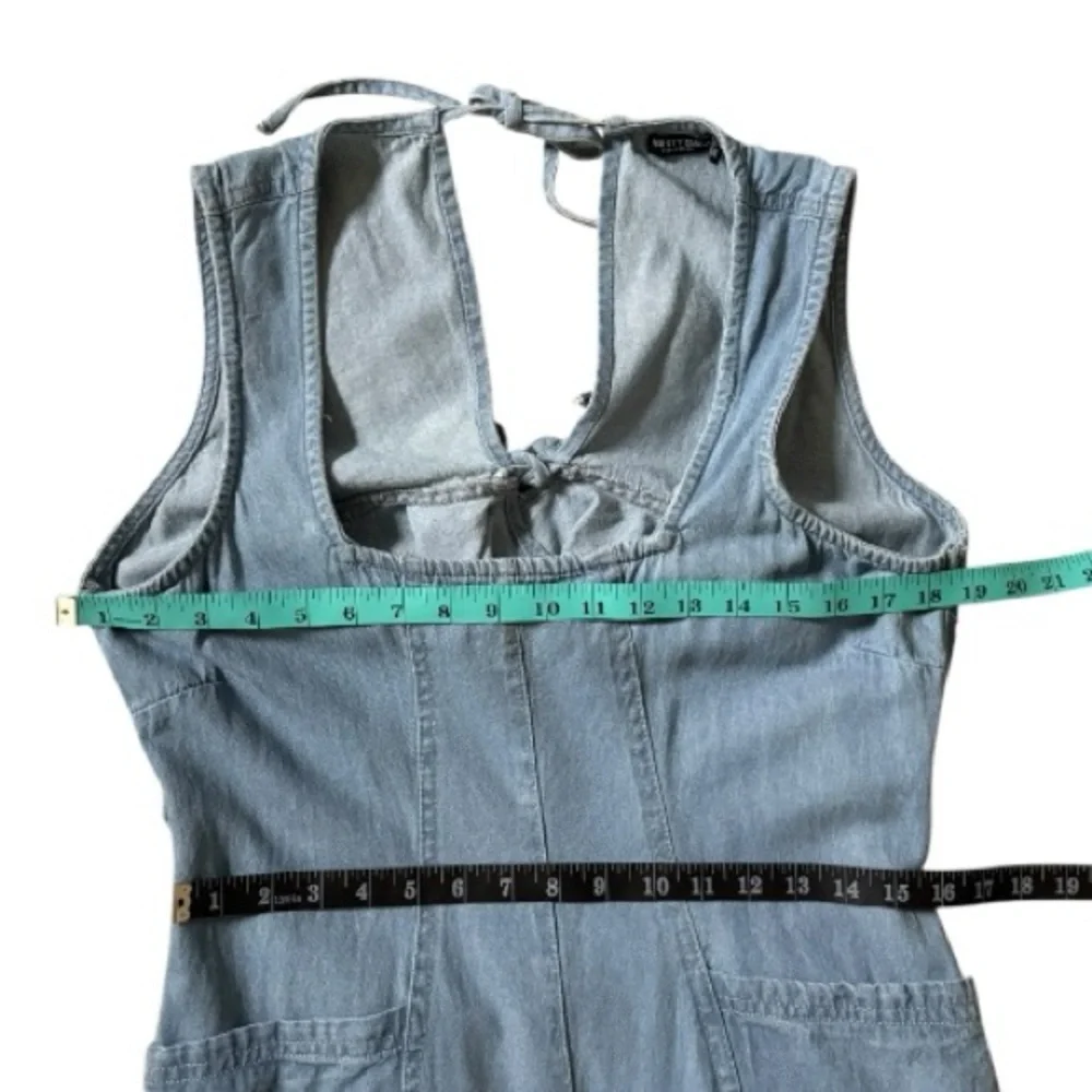 Nasty Gal Blue Jean Denim Sleeveless Jumpsuit Ruffle Back Size 12 Pockets - Picture 7 of 10